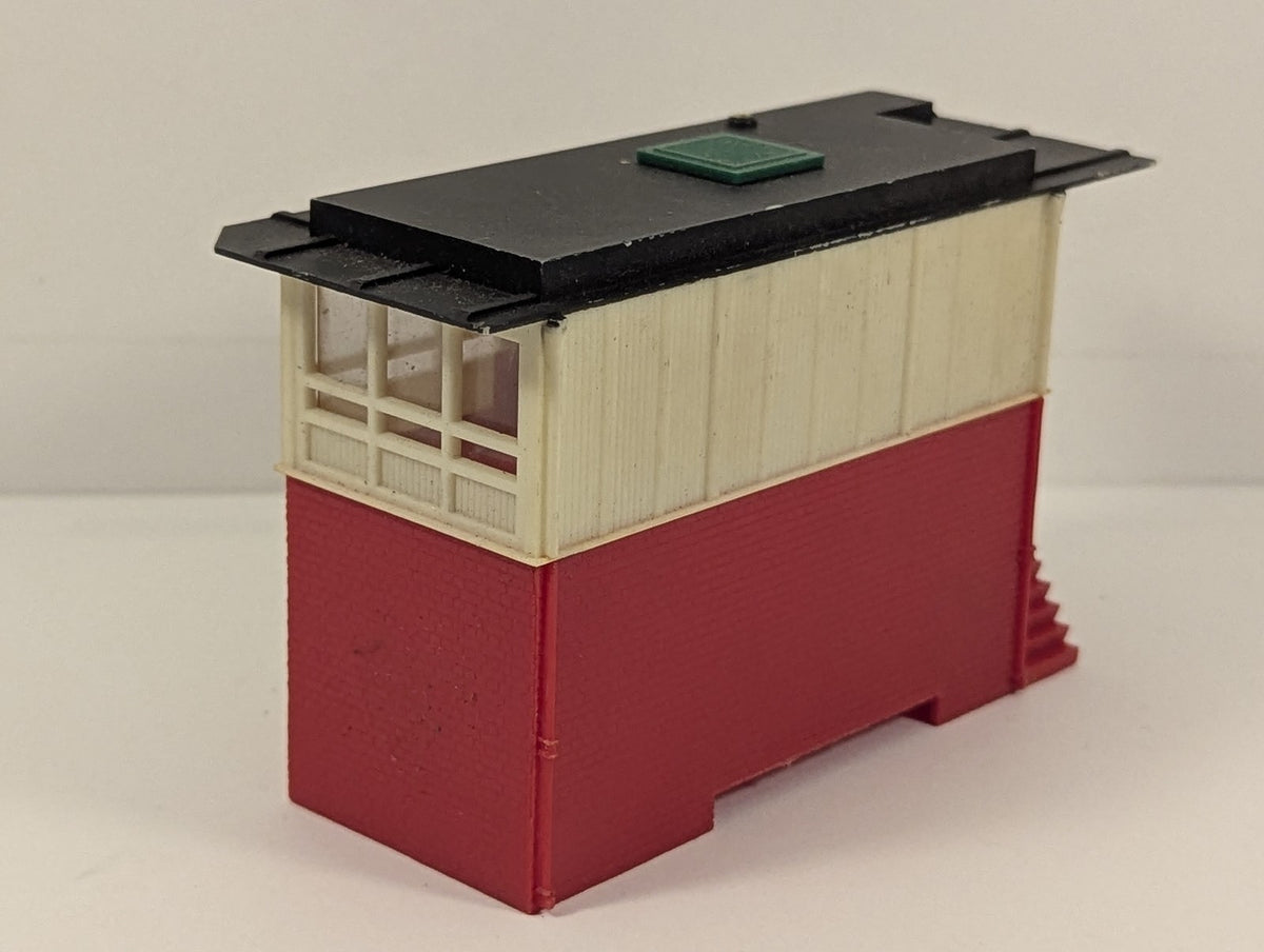 Tri-ang OO Gauge Modern Signal Box Red & Cream R145