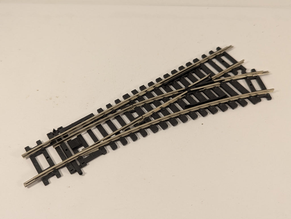 Hornby OO Gauge R8073 Right Hand Curved Point