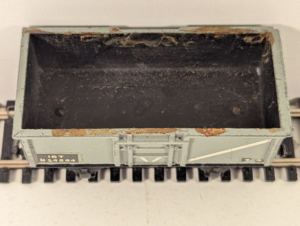 Hornby Dublo BR 16 Ton Mineral Wagon Grey OO Gauge - Chipped Paint