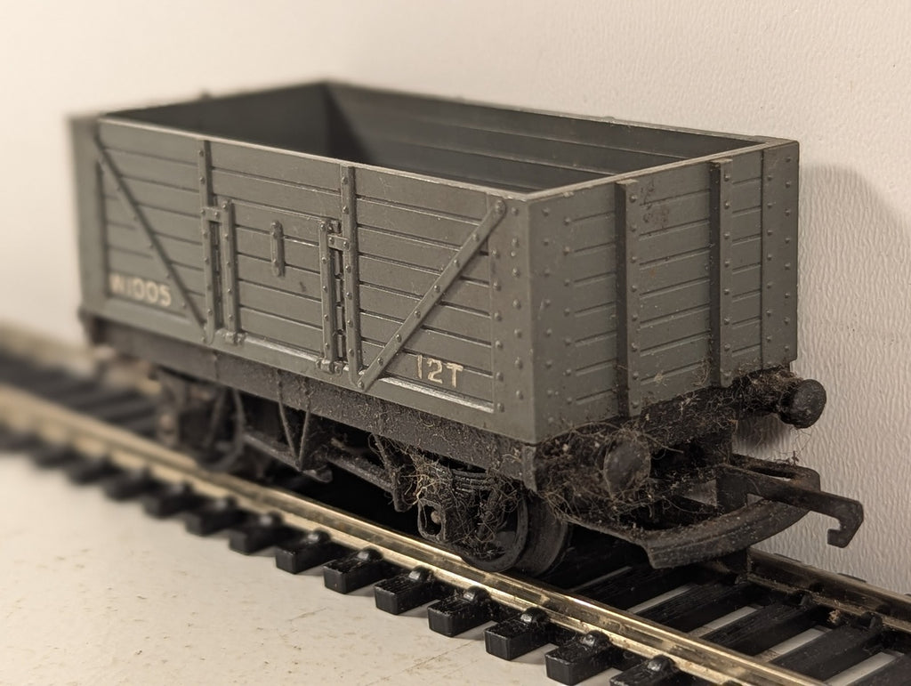 Tri-ang OO Gauge 5-Plank 12 Ton Open Wagon Goods Wagon W1005 BR Grey R10