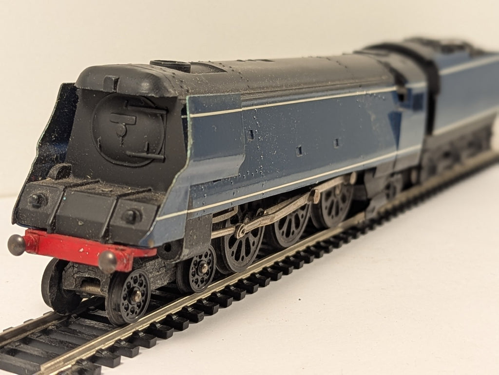 Graham Farish OO Gauge Southern Railway Merchant Navy Locomotive – Spares/Repair