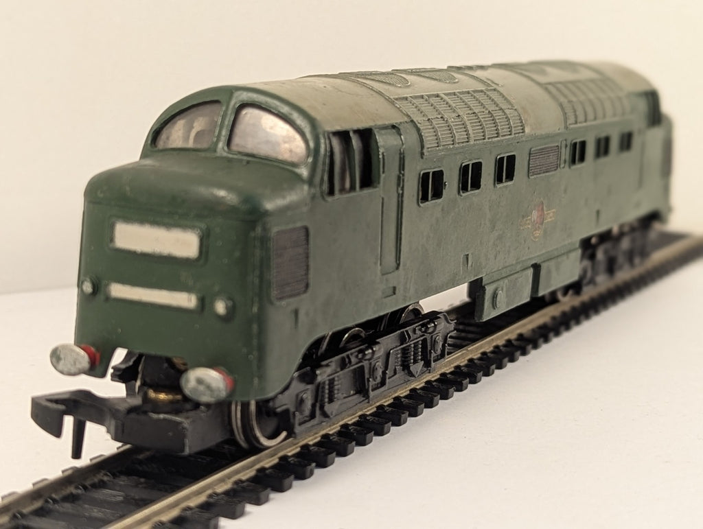 Hornby Dublo 3232 OO Gauge Class 55 Deltic Diesel Locomotive - BR Green