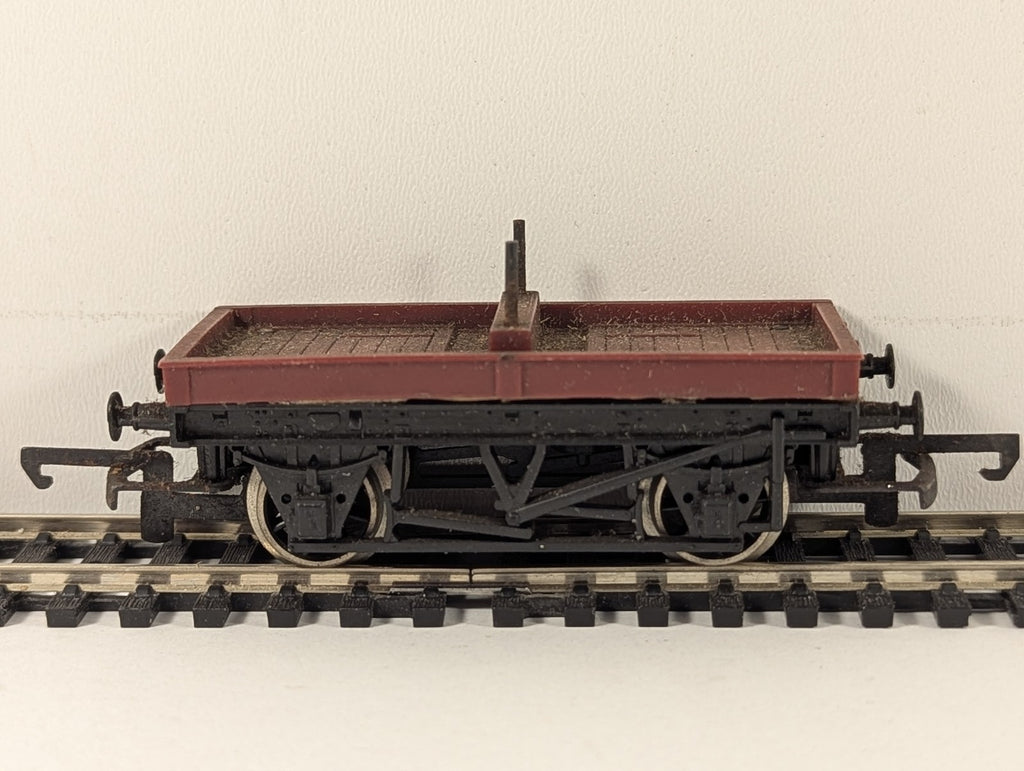 Hornby OO Gauge Low-Sided Bolster Wagon Goods Wagon Unlettered Red