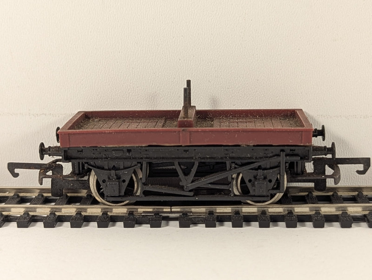 Hornby OO Gauge Low-Sided Bolster Wagon Goods Wagon Unlettered Red