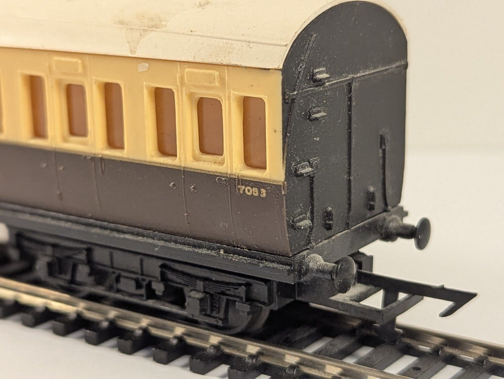 Graham Farish GWR Suburban Brake Coach OO Gauge Needs Clean