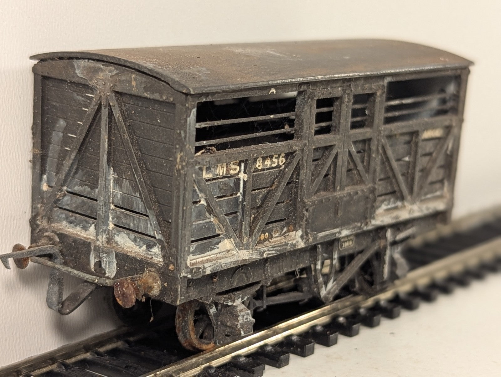 Kitbuilt OO Gauge LMS Cattle Wagon - Grey