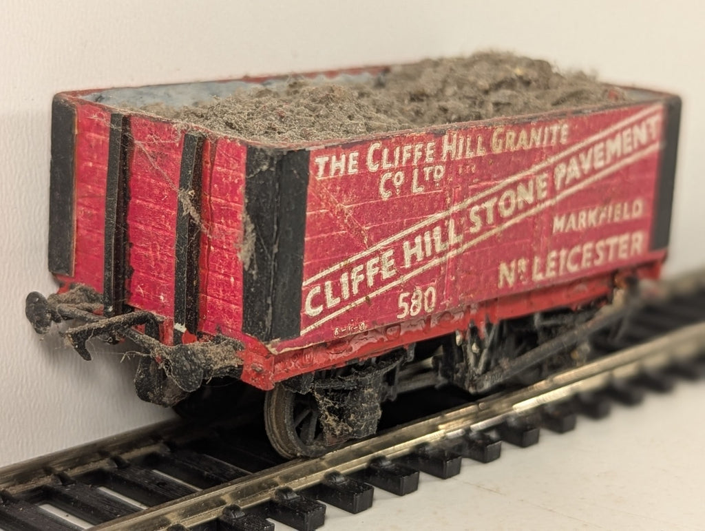 Peco OO Gauge Cliffe Hill Granite Co. Ltd. 5-Plank Wagon Goods Wagon