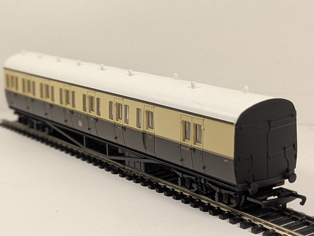 Hornby OO Gauge GWR Brake Third Coach Passenger Coach 6900