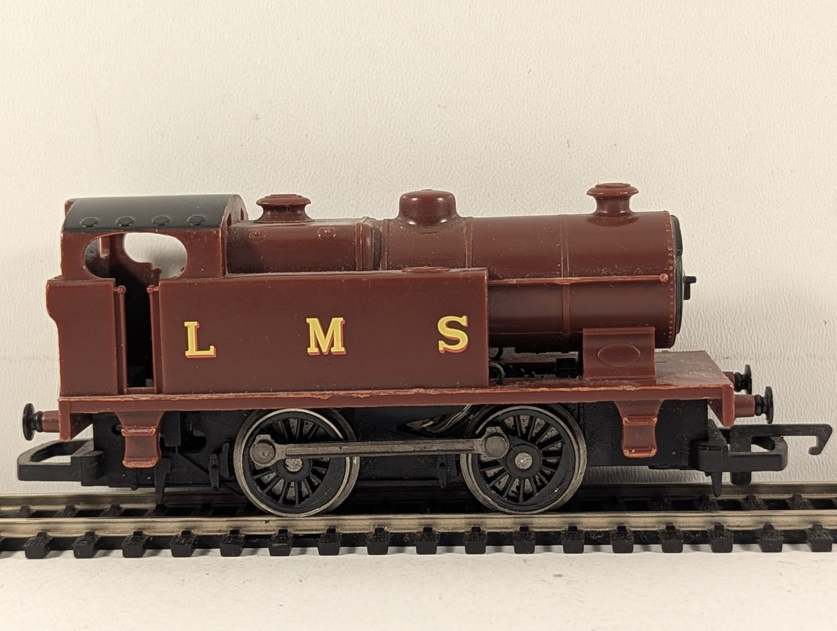 Hornby OO Gauge 0-4-0 Tank Locomotive Steam Locomotive LMS Maroon