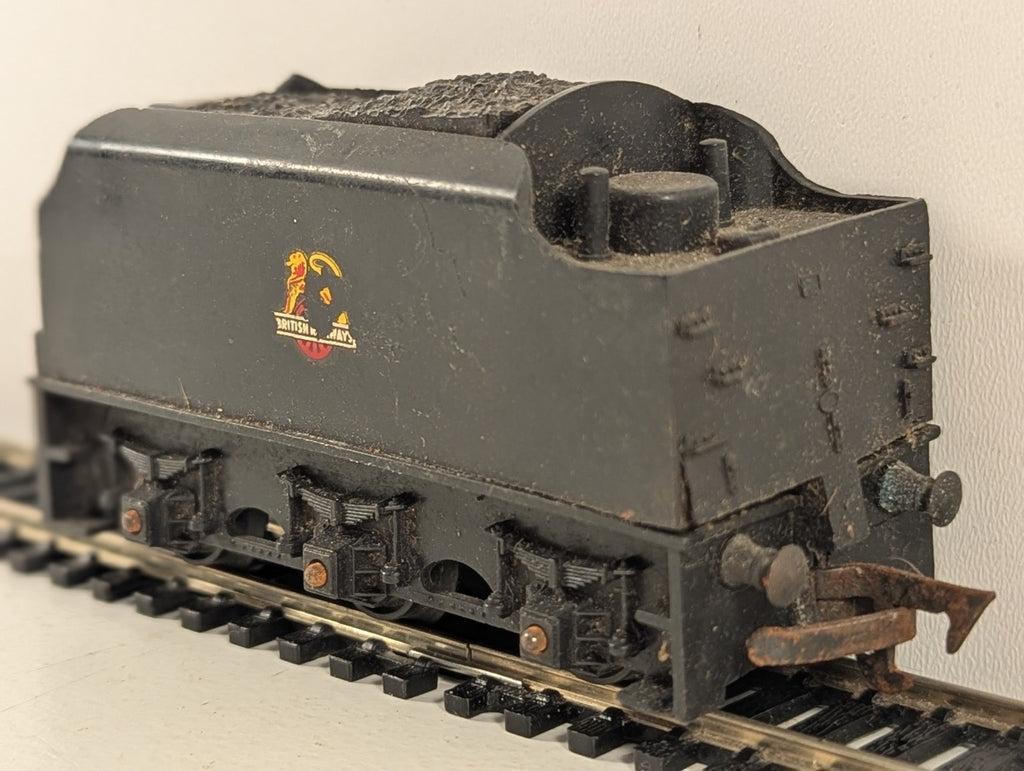 Tri-ang Railways R30 OO Gauge Tender BR Black - Spares/Repairs