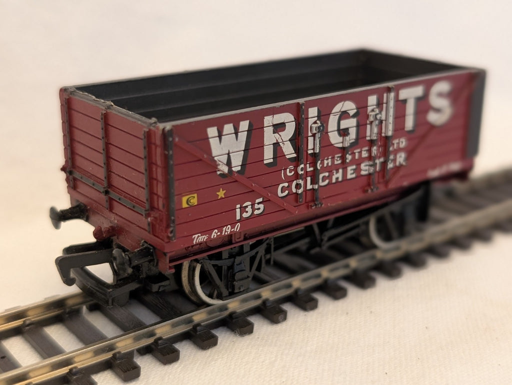 Bachmann OO Gauge 7-Plank Open Wagon 135 Wrights (Colchester) Ltd