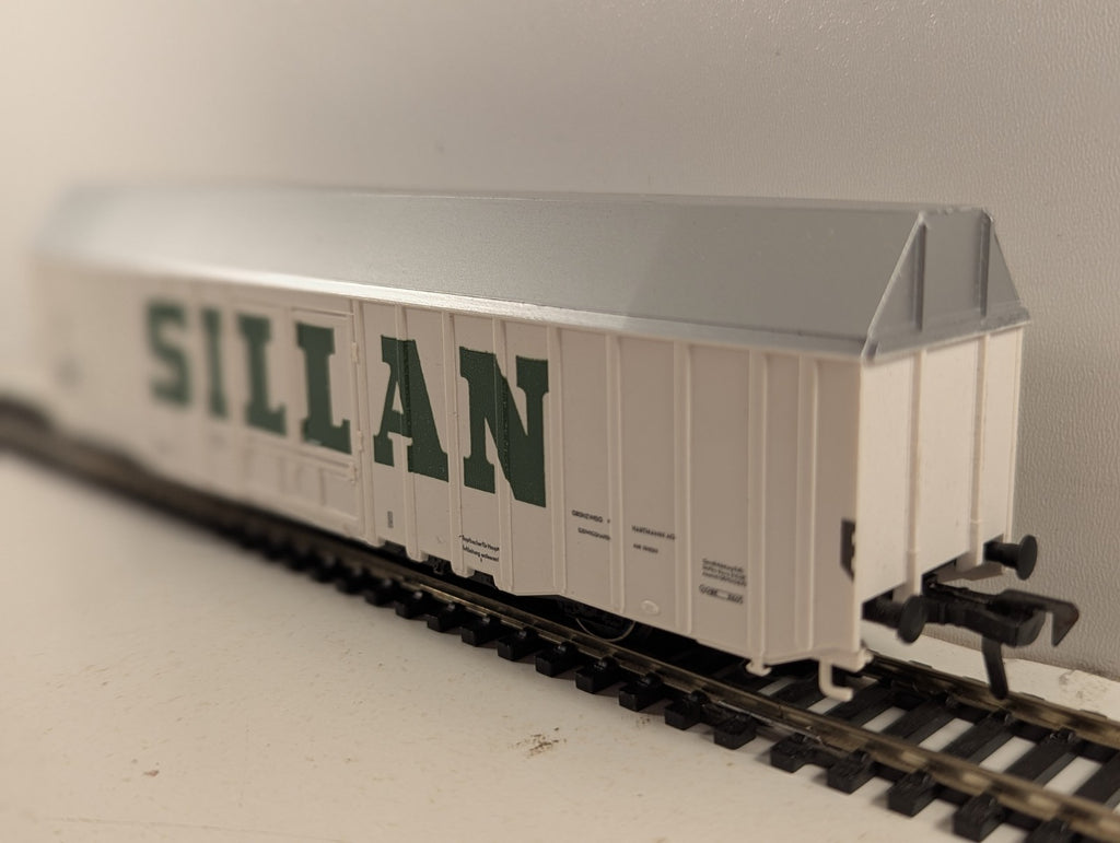 Fleischmann HO Gauge DB 'Sillan' Sliding Wall Wagon Goods Wagon 20