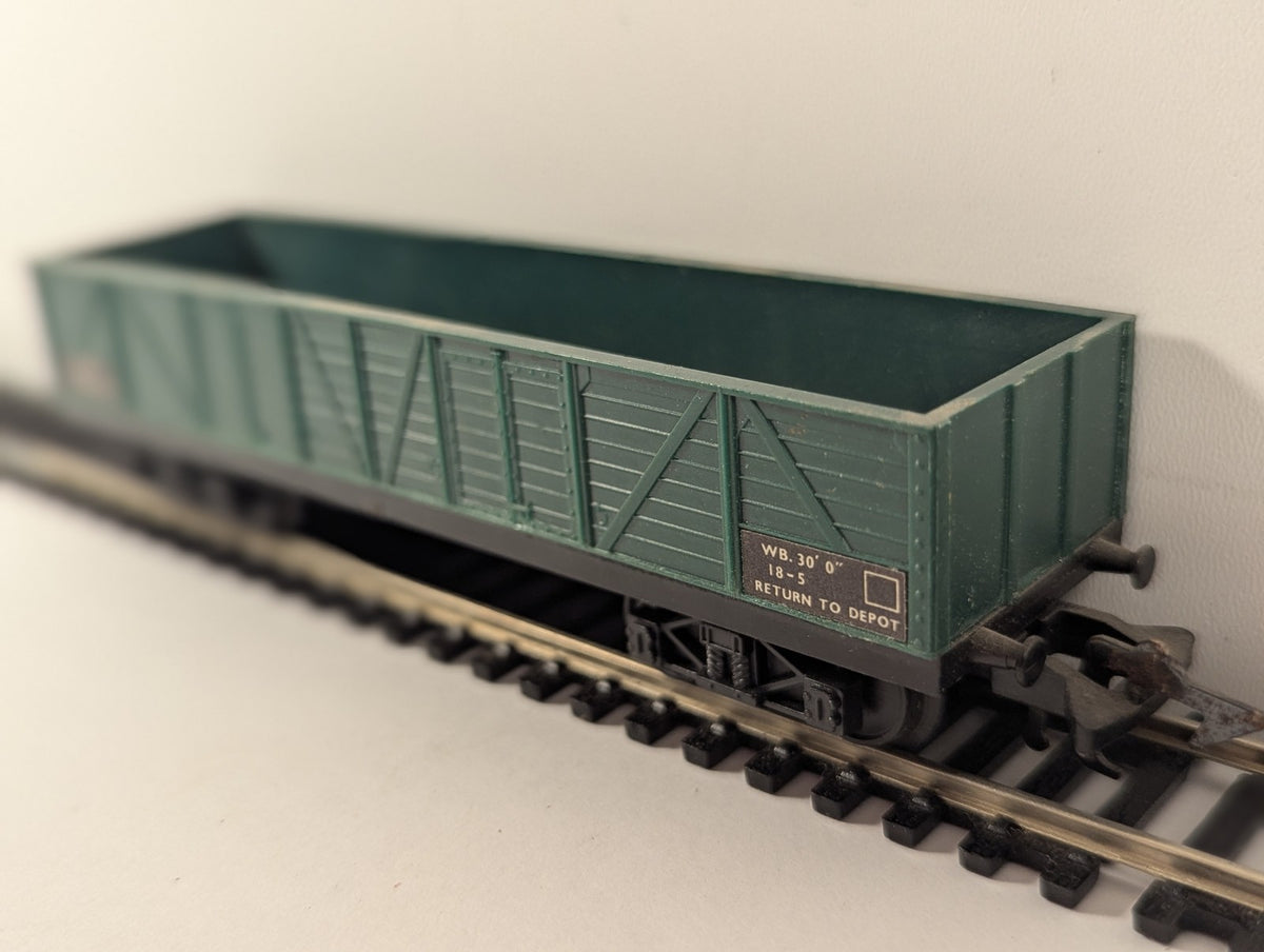 Playcraft HO Gauge 50-Ton Bogie Open Wagon Goods Wagon E 451023 BR Green