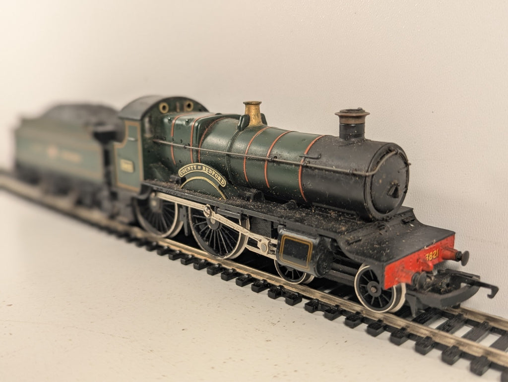 Hornby OO Gauge GWR County Class "County of Bedford" Steam Locomotive