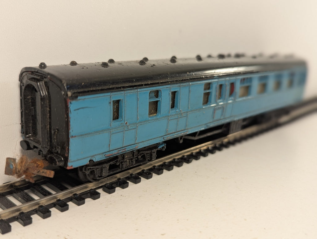 Jouef OO Gauge Suburban Brake Composite Coach