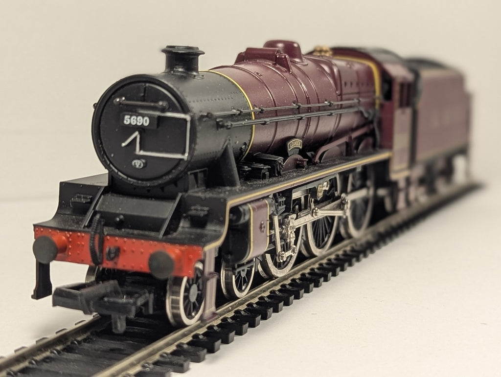 Mainline OO Gauge Jubilee Class 5XP 'Leander' Steam Locomotive 5690 LMS Crimson