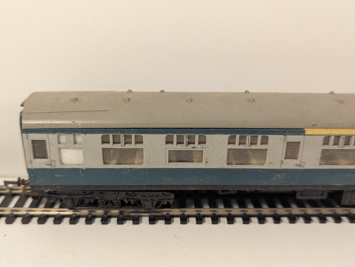 Tri-ang Hornby OO Gauge BR Mk1 Composite Coach No.15865