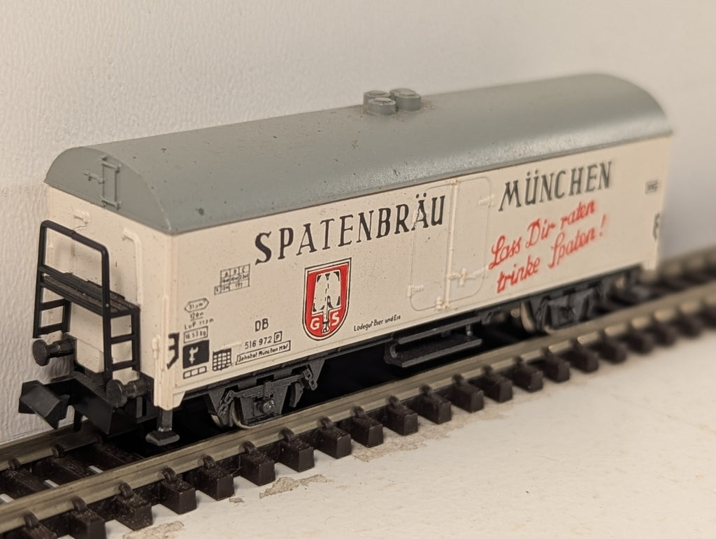 Rivarossi N Gauge Refrigerated Beer Wagon - Missing Coupler