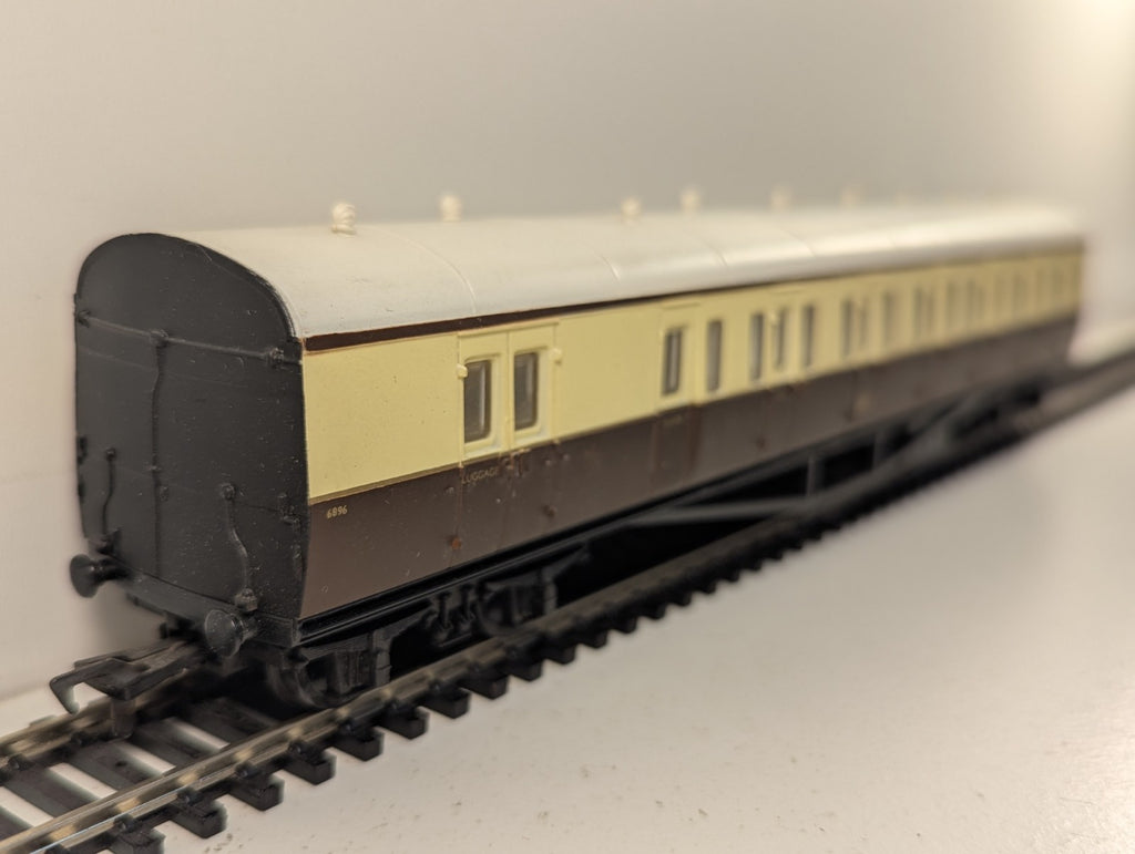 Airfix 54250 OO Gauge GWR Suburban Brake Coach