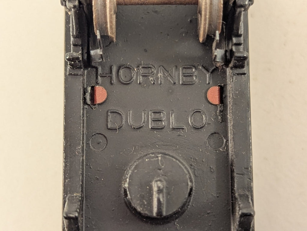 Hornby Dublo BR Ventilated Van Bauxite Brown with Grey Roof OO Gauge