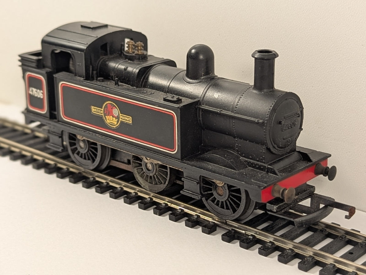 Tri-ang R52 OO Gauge Class 3F Jinty 47606 Tank Locomotive
