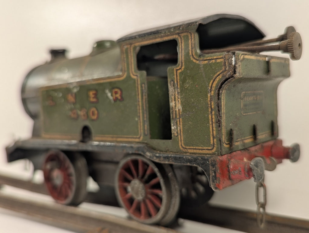 Hornby O Gauge No. 101 Tank Locomotive 460 LNER Green
