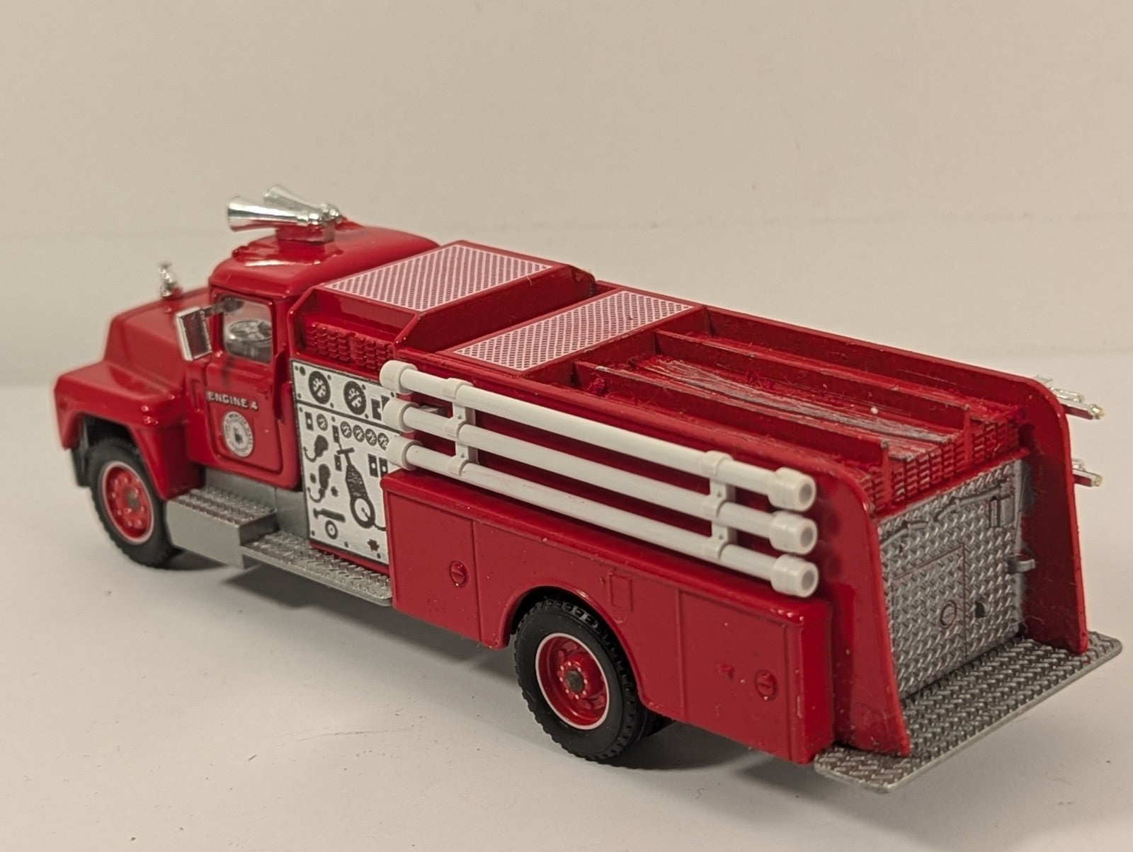 Solido 3106 Mack R 600 Brewster Fire Department Engine 4