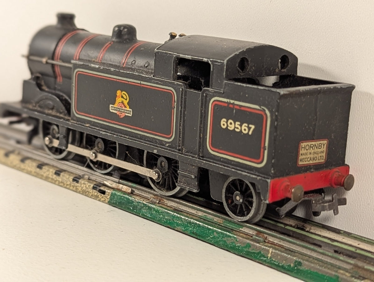 Hornby Dublo EDL17 0-6-2 Tank Locomotive 69567 – 3 Rail – Poor Runner – OO Gauge