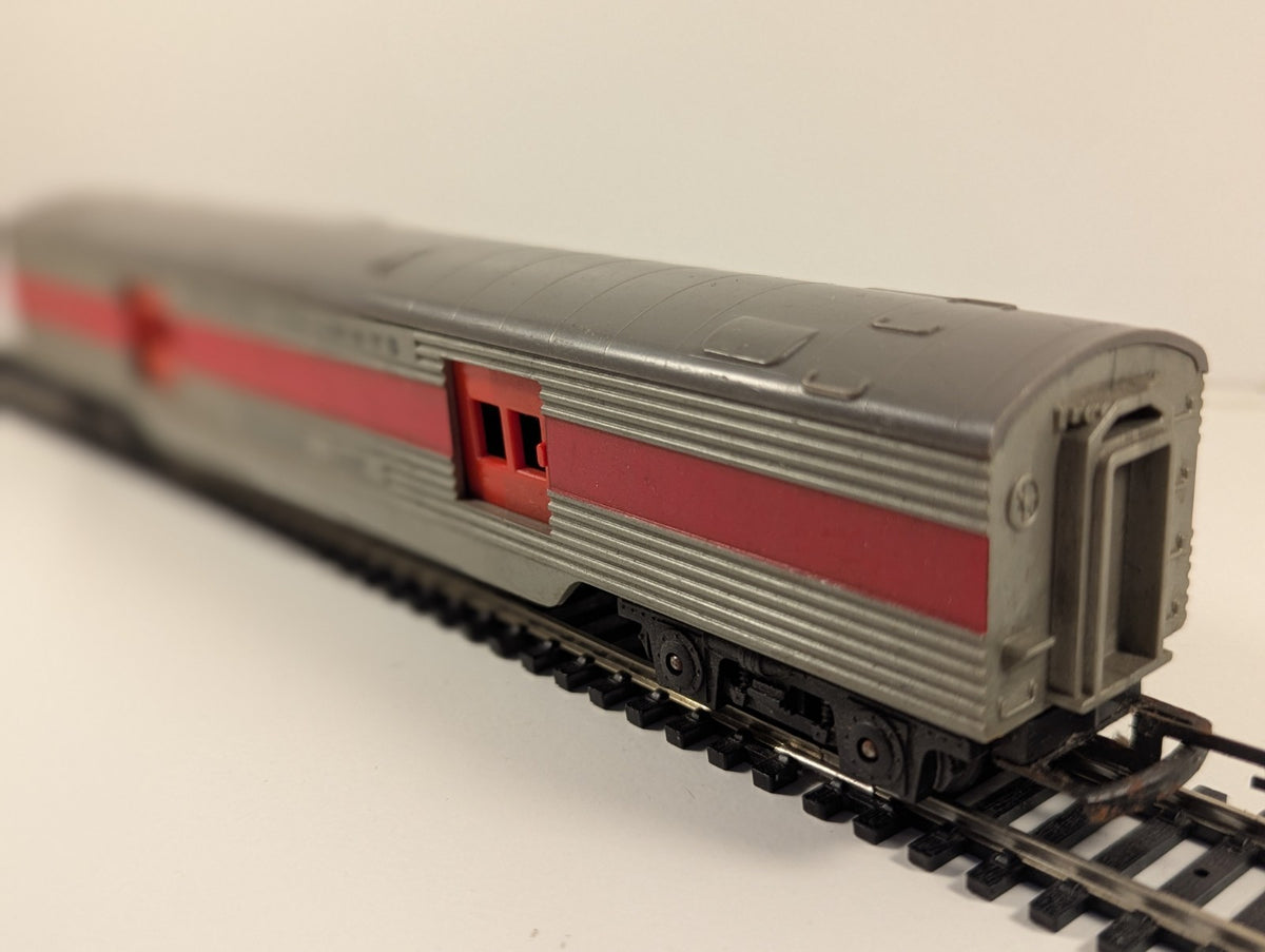 Tri-ang OO Gauge R130 Transcontinental Baggage Car