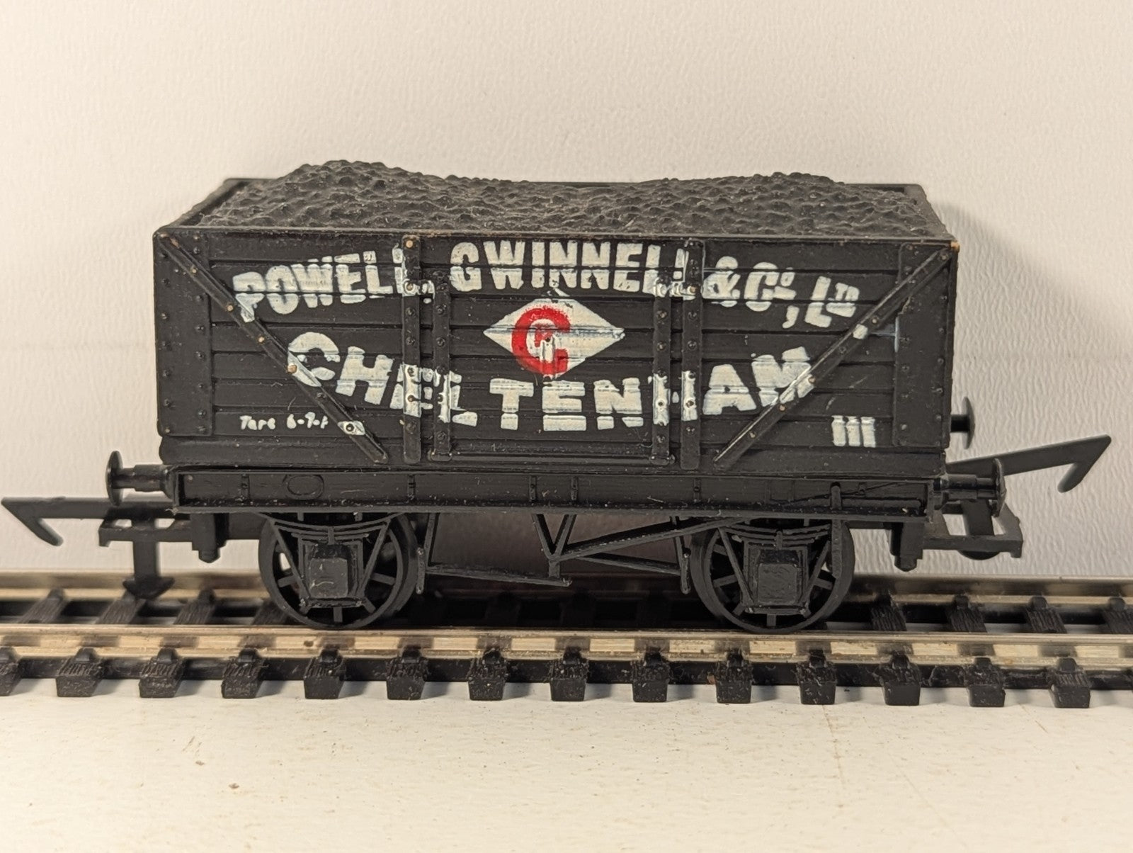 Graham Farish OO Gauge Powell Gwinnell & Co. Ltd 7 Plank Wagon Open