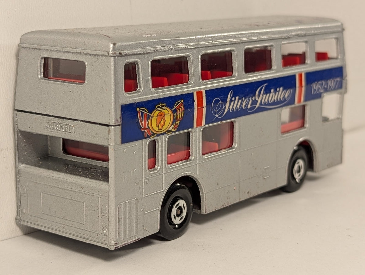 Matchbox The Londoner Bus GLC 123L Silver Jubilee K-15
