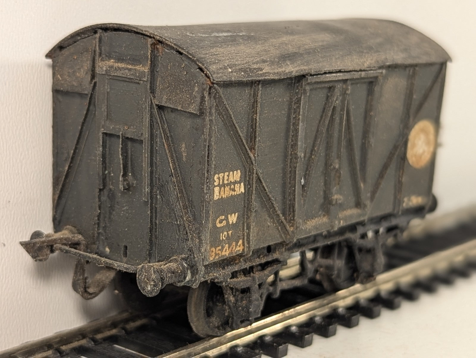 Kit Built OO Gauge GWR 10t Steam Banana Van Goods Wagon 95444 GWR Grey