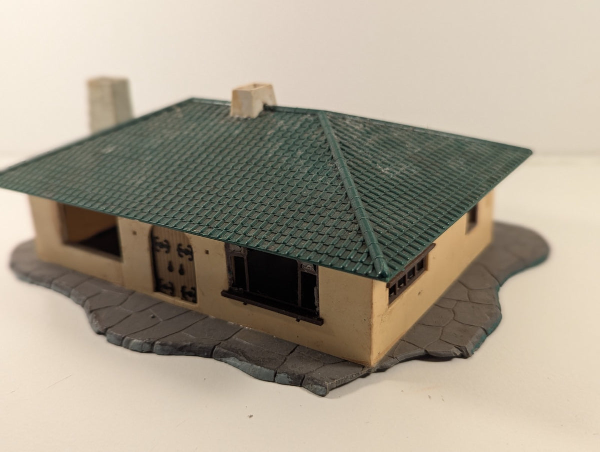 Tri-ang Model-Land Bermuda Bungalow Building Kit