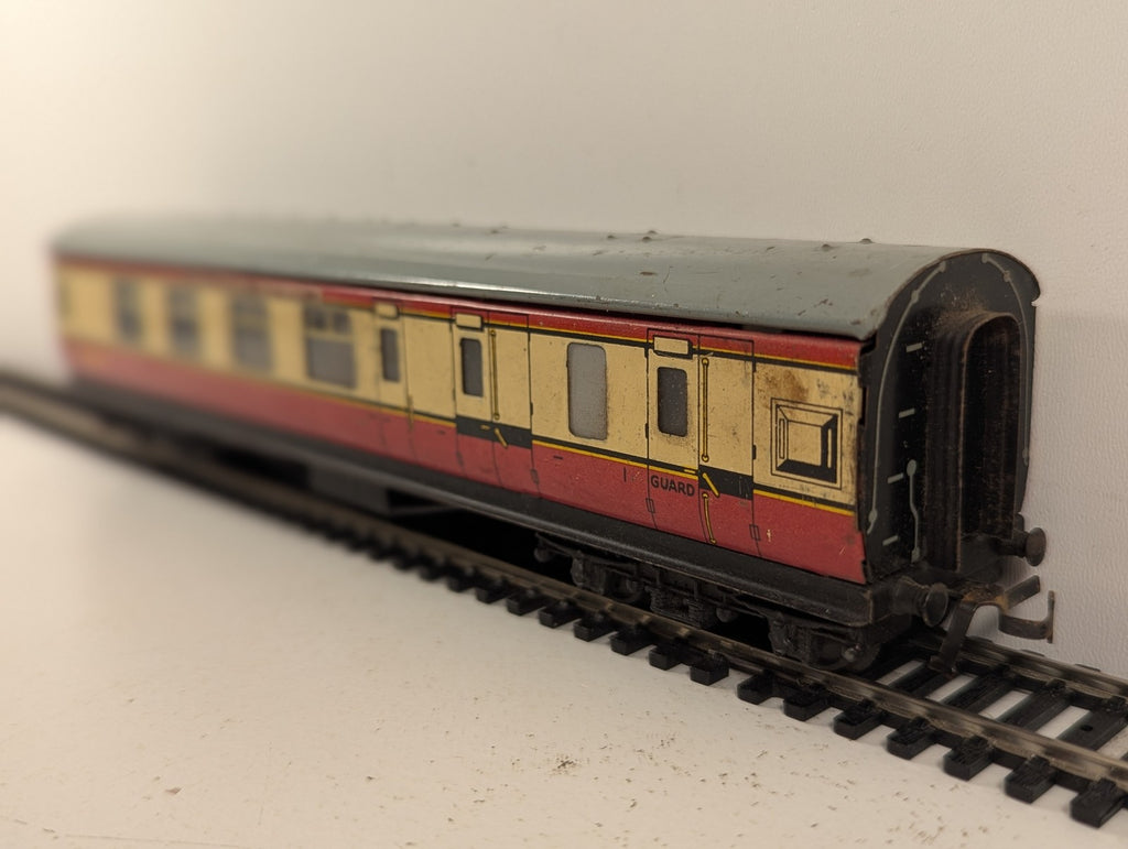 Hornby Dublo OO Gauge BR Crimson & Cream Brake Third Corridor Coach