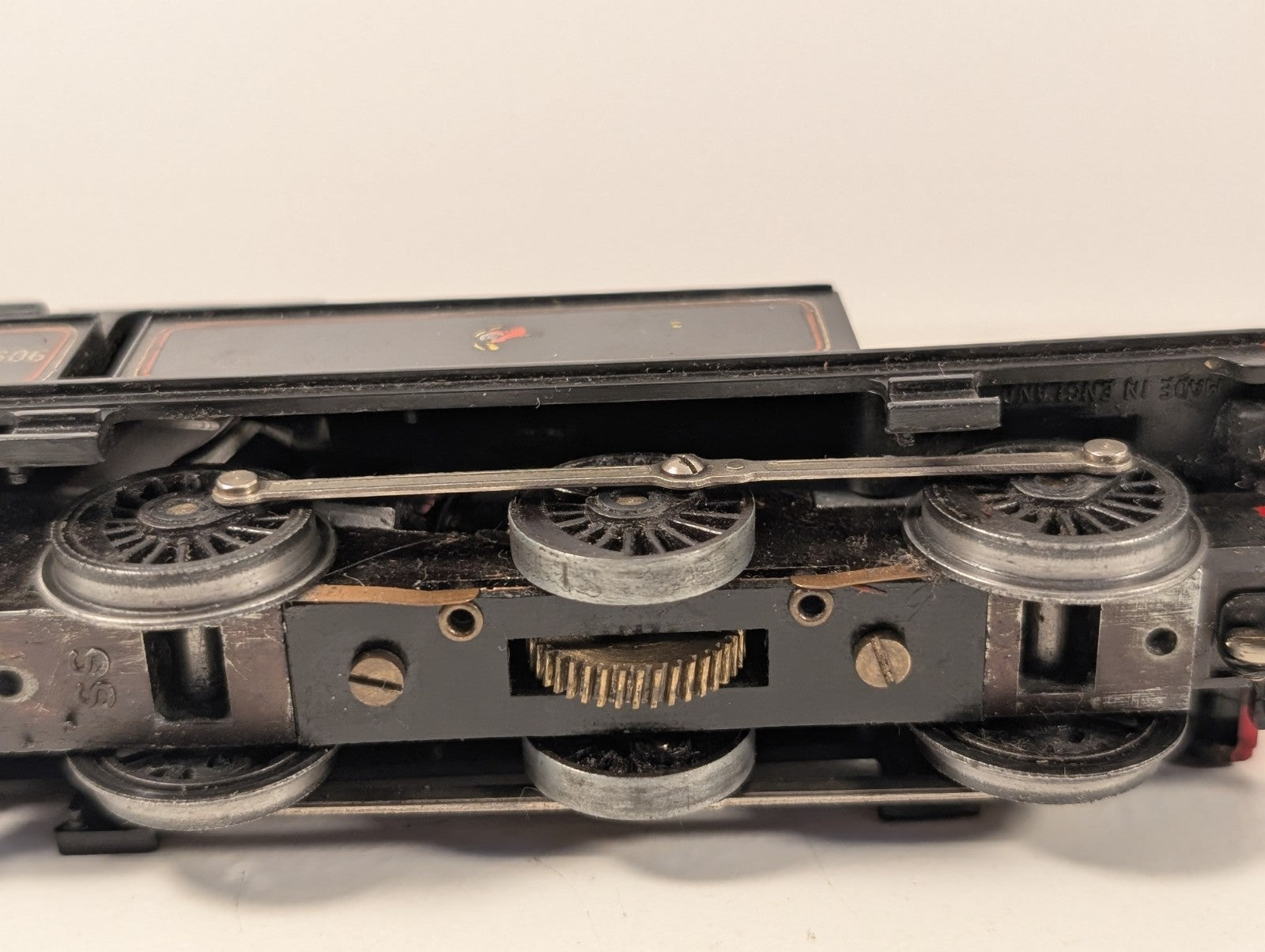 Tri-ang Hornby R52 OO Gauge Class 3F Jinty 0-6-0T BR Black Missing Funnel