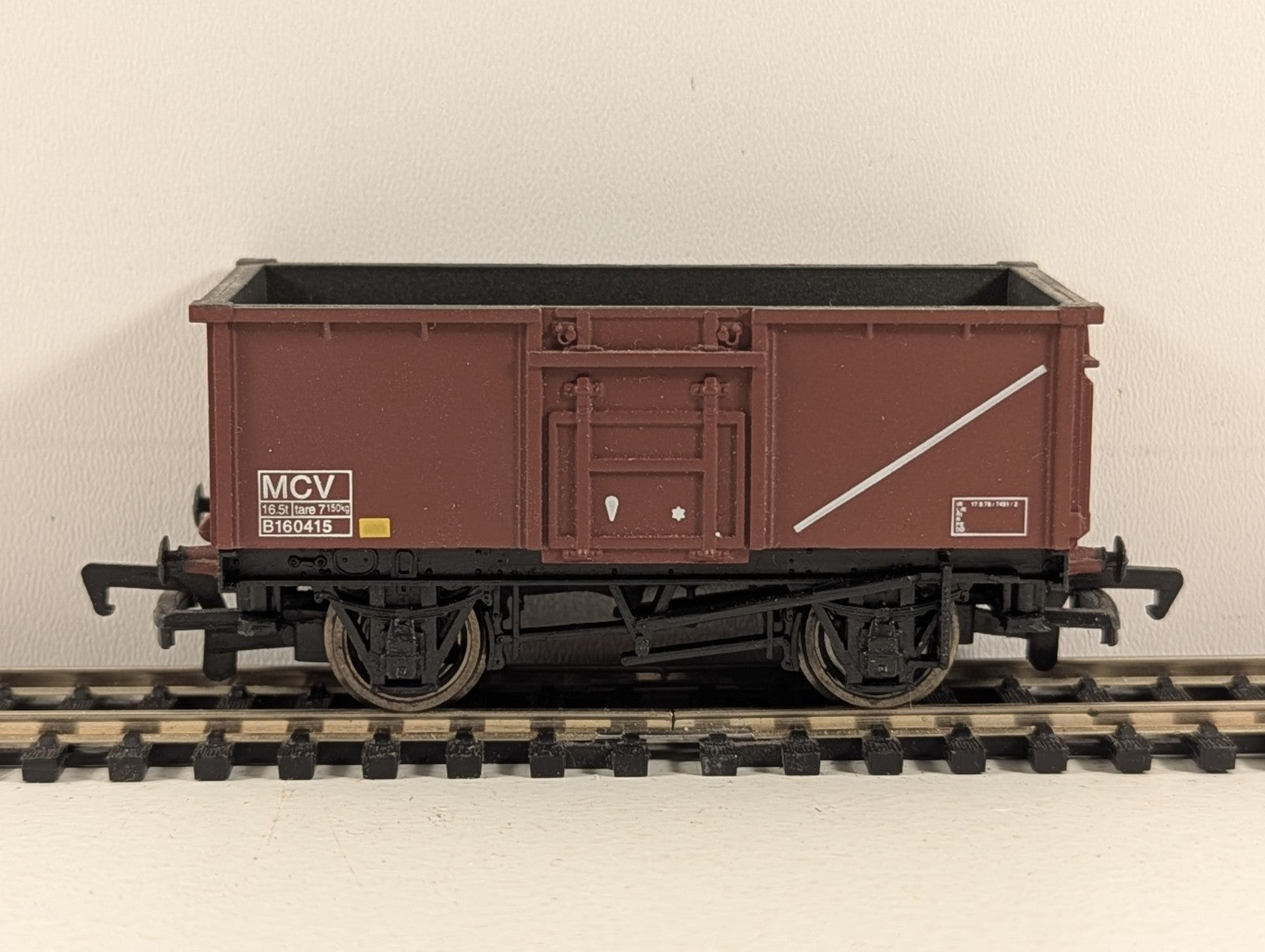 Bachmann 37-238A OO Gauge 16 Ton Steel MCV Mineral Wagon - Wrong Box