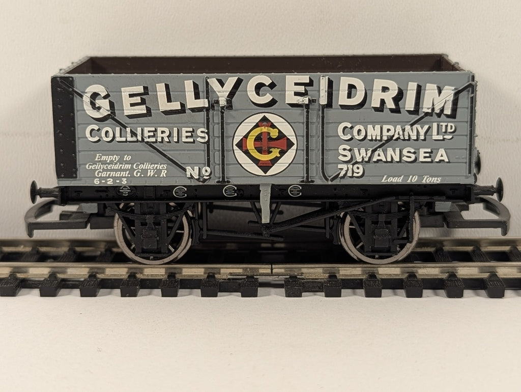 Hornby OO Gauge Gellyceidrim Collieries 7 Plank Wagon Goods Wagon 719