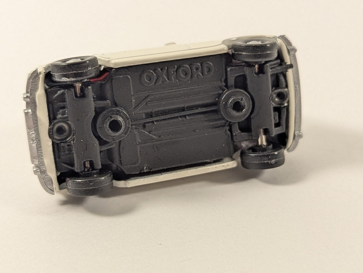Oxford Diecast OO Gauge Austin Mini Die-cast Model Vehicle PDA 303F