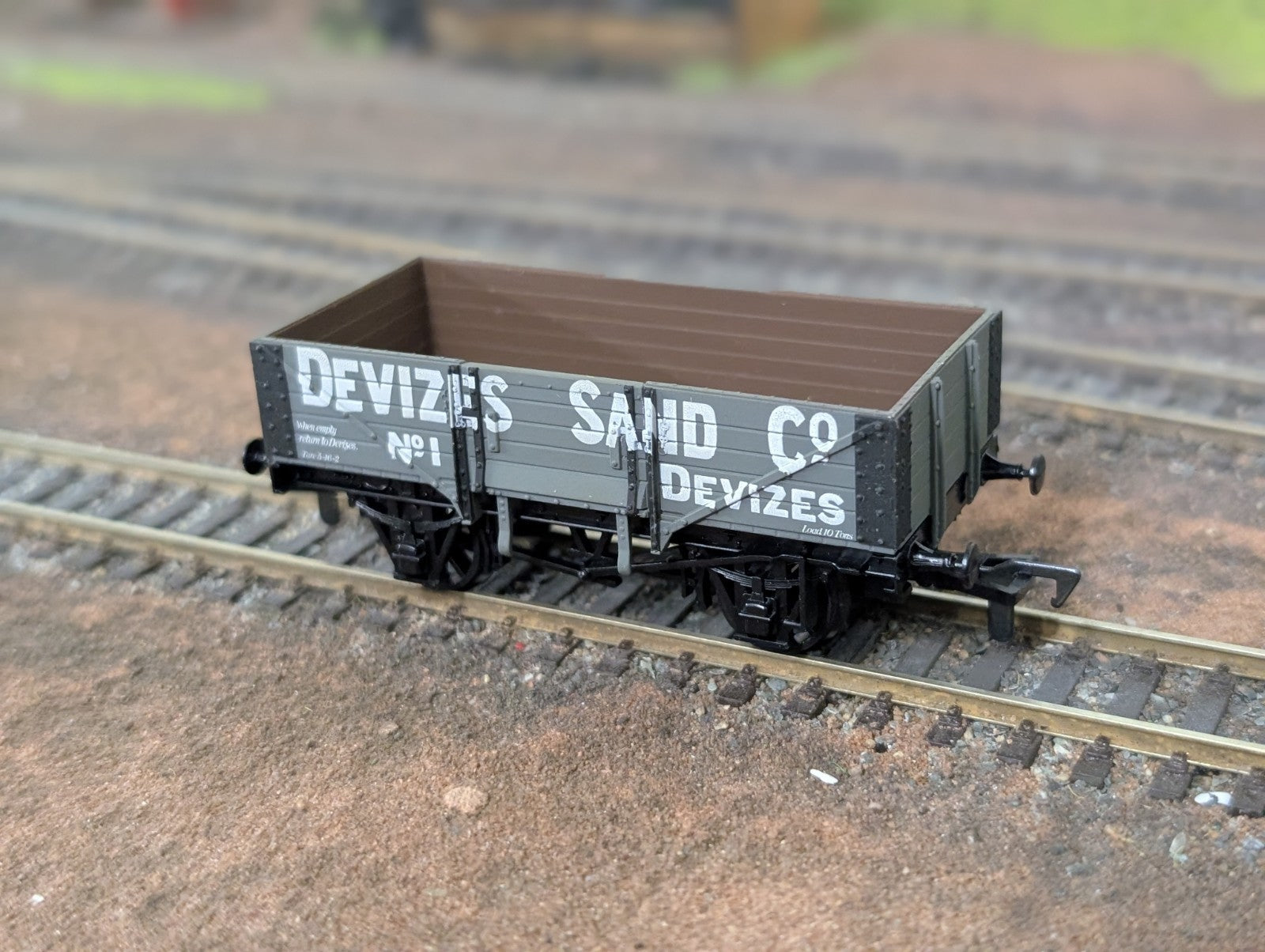 Airfix OO Gauge 54374-5 Devizes Sand 5 Plank Wagon