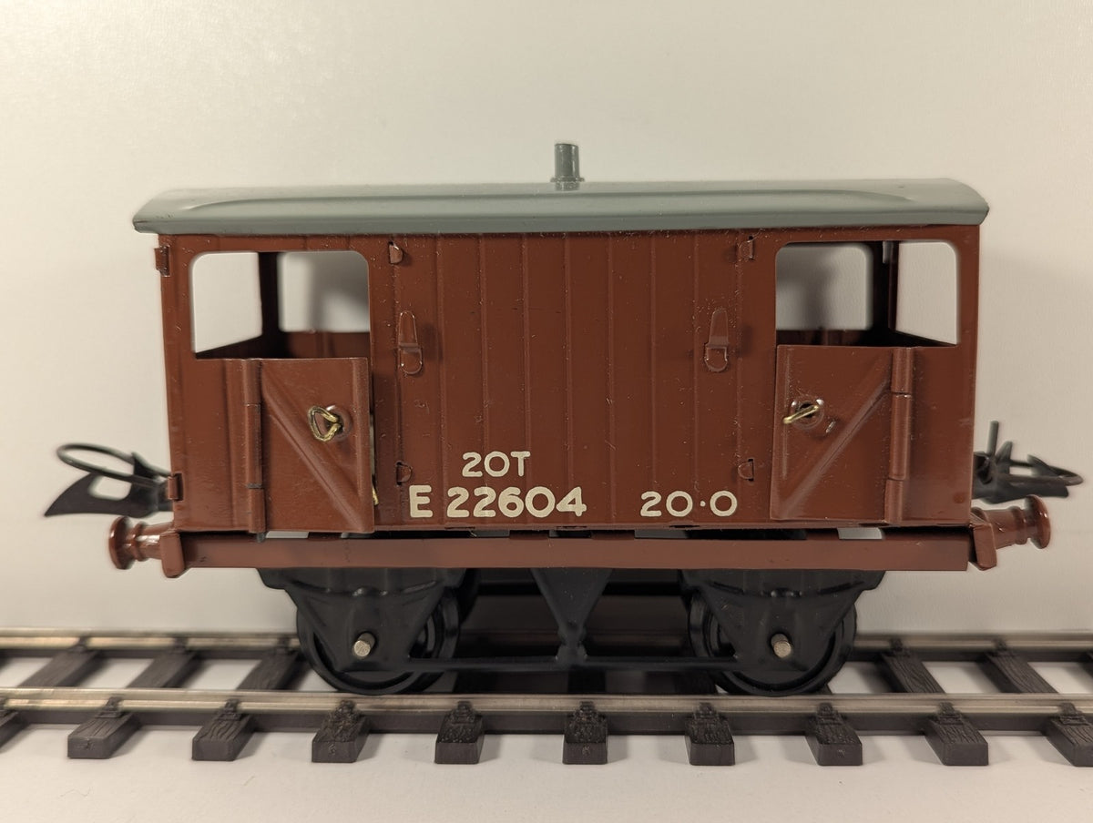 Hornby O Gauge Goods Brake Van (B.R.) E22604 BR Bauxite 42170