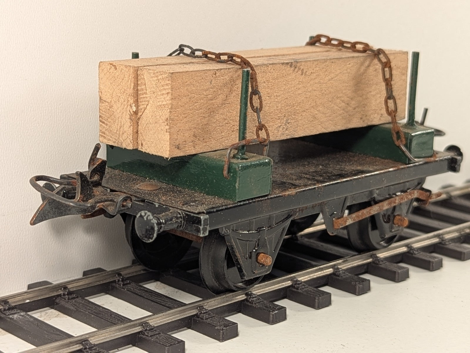 Hornby RC 24058A O Gauge No.1 Timber Wagon with Wood Load