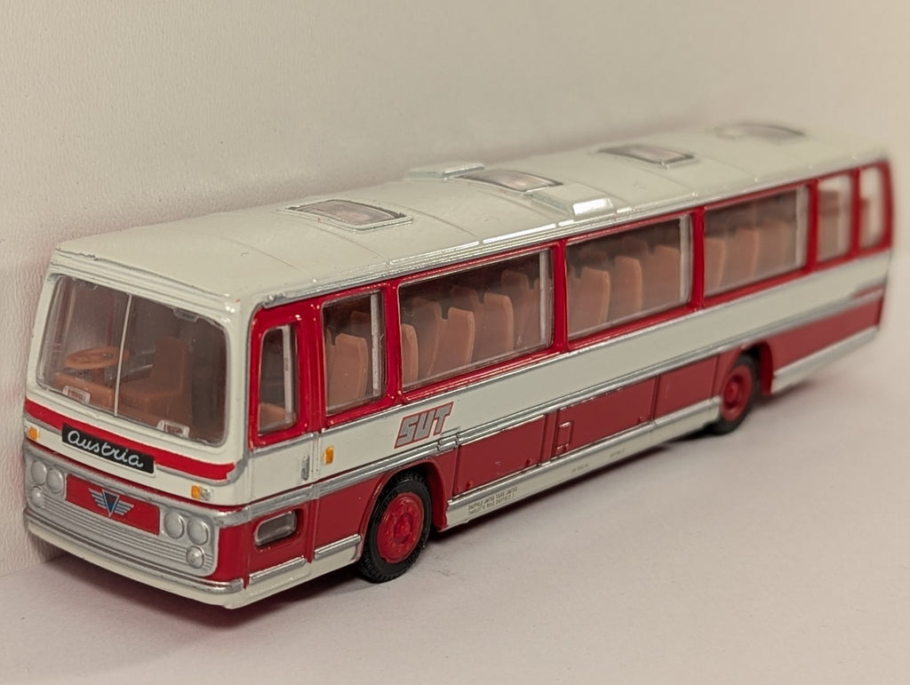 EFE 15705 AEC Plaxton Panorama Elite Mk II Coach