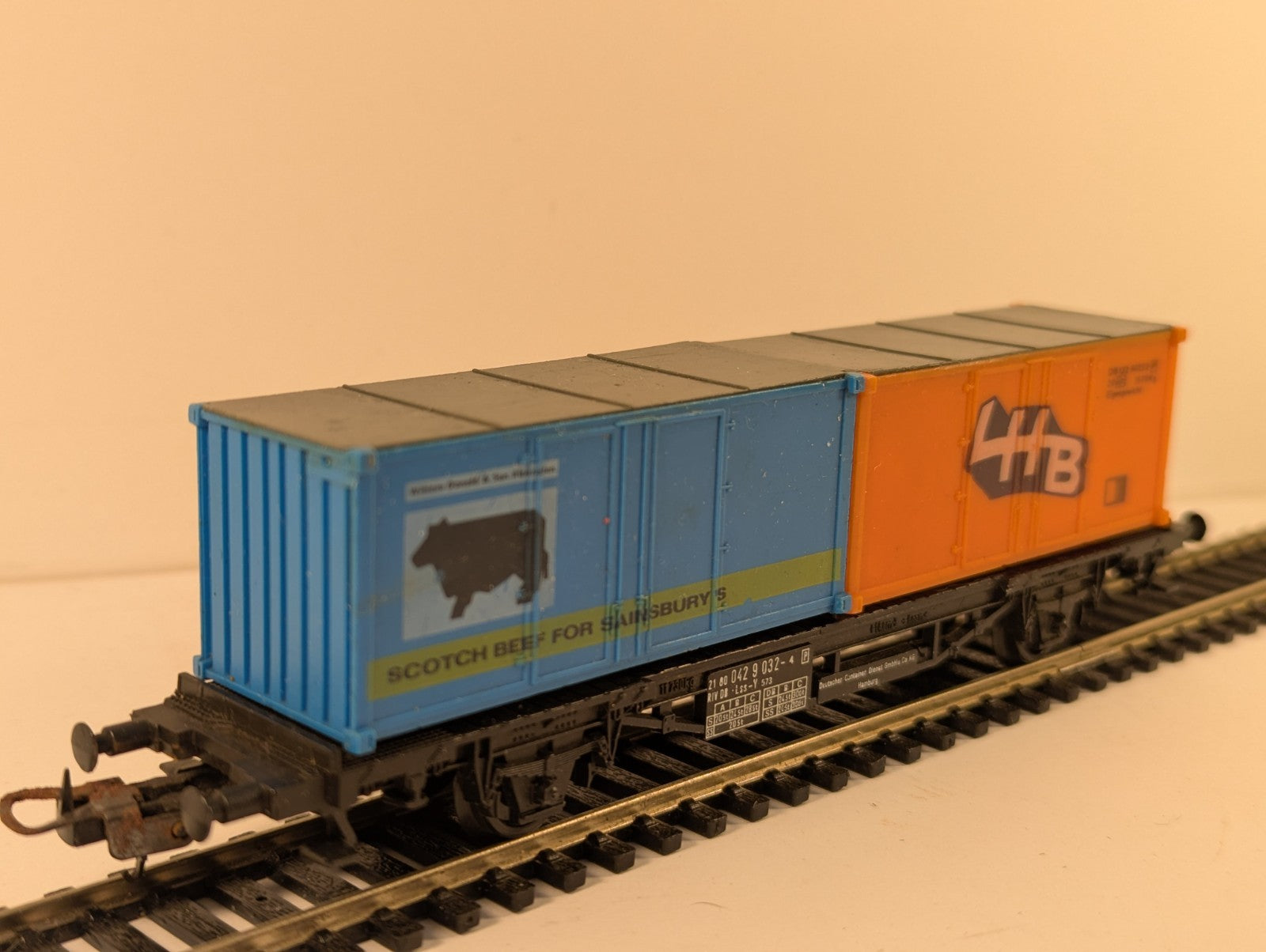 Lima 2852 HO Gauge 4-Wheel Container Flat Wagon