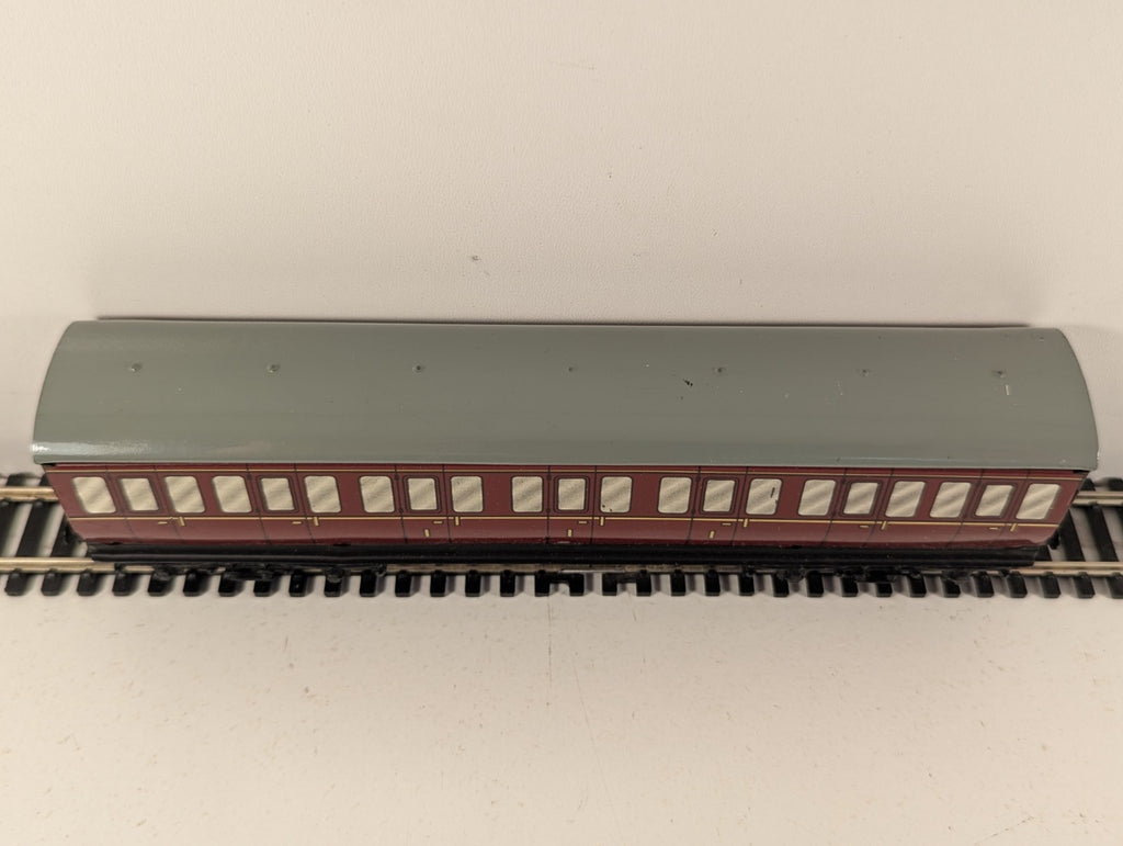 Hornby Dublo OO Gauge BR Mk1 Suburban Brake Coach - Maroon Tinplate