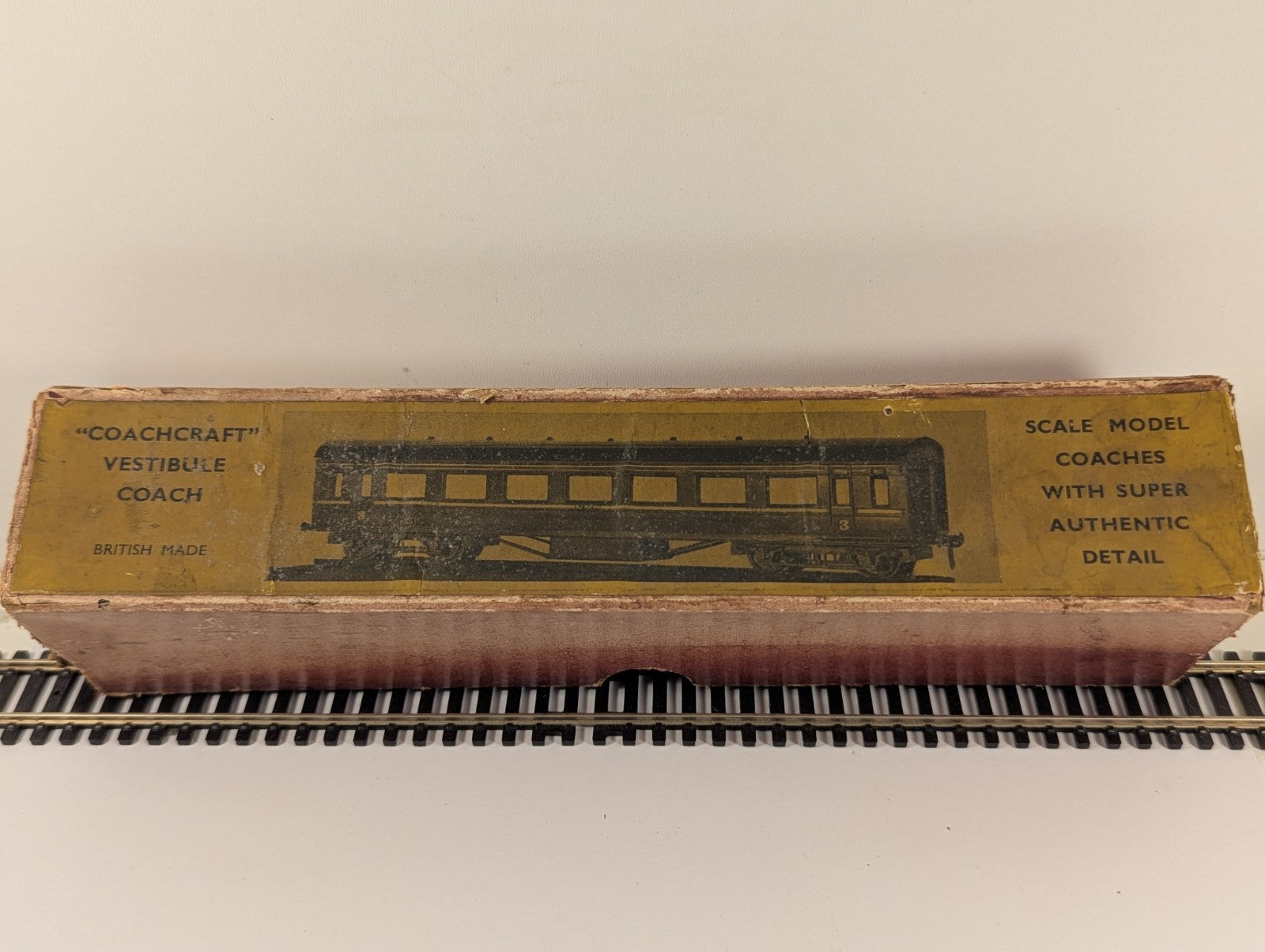Coachcraft LMS 3rd Class Vestibule Coach Kit OO Gauge Boxed