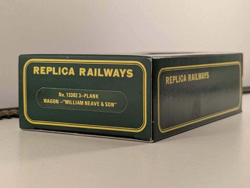 Replica Railways 13302 OO Gauge William Neave & Son 3 Plank Wagon - Boxed