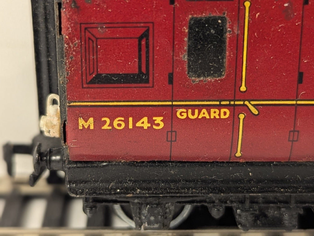 Hornby Dublo OO Gauge BR Maroon Brake Second Coach Passenger Coach M26143 4051