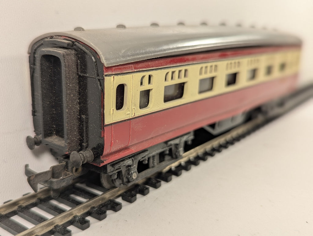 Tri-ang OO Gauge BR Short Composite Coach Passenger Coach M7071