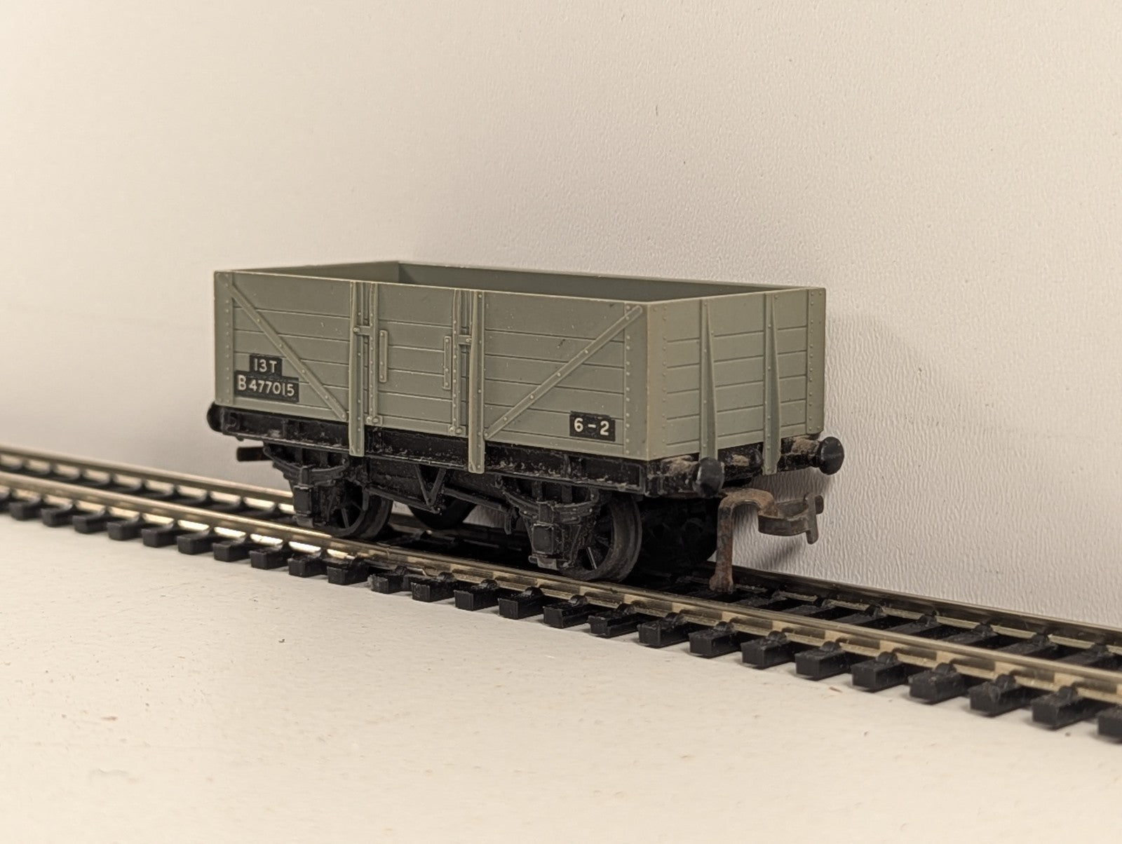 Hornby Dublo 32074 OO Gauge 13-Ton Standard Wagon - Boxed