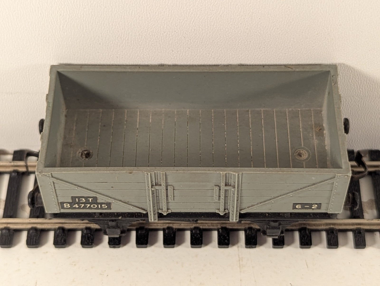 Hornby Dublo 13 Ton Standard Wagon B477015 OO Gauge